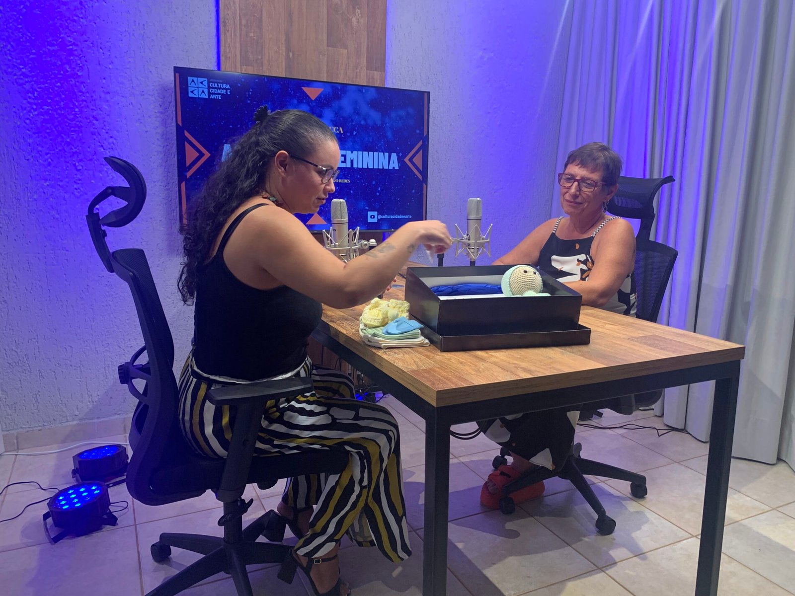 Jéssica Piani e Márcia Pêla durante gravação do programa Autonomia Feminina